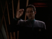 extant_StarTrek_DS9_7x23-ExtremeMeasures_0837.jpg