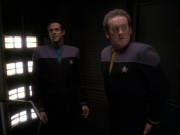 extant_StarTrek_DS9_7x23-ExtremeMeasures_1876.jpg