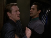 extant_StarTrek_DS9_7x23-ExtremeMeasures_1996.jpg