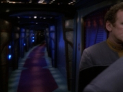 extant_StarTrek_DS9_7x23-ExtremeMeasures_2027.jpg