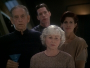 extant_StarTrek_DS9_7x23-ExtremeMeasures_2116.jpg