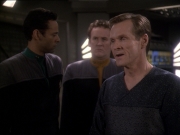 extant_StarTrek_DS9_7x23-ExtremeMeasures_2211.jpg