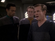 extant_StarTrek_DS9_7x23-ExtremeMeasures_2212.jpg