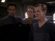 extant_StarTrek_DS9_7x23-ExtremeMeasures_2213.jpg