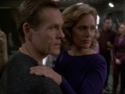 extant_StarTrek_DS9_7x23-ExtremeMeasures_2242.jpg