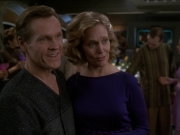 extant_StarTrek_DS9_7x23-ExtremeMeasures_2256.jpg