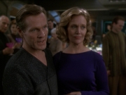 extant_StarTrek_DS9_7x23-ExtremeMeasures_2282.jpg