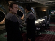 extant_StarTrek_DS9_7x23-ExtremeMeasures_2347.jpg