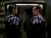 extant_StarTrek_DS9_7x23-ExtremeMeasures_2362.jpg