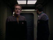 extant_StarTrek_DS9_7x23-ExtremeMeasures_2373.jpg