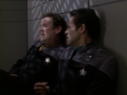 extant_StarTrek_DS9_7x23-ExtremeMeasures_2614.jpg