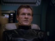 extant_StarTrek_DS9_7x23-ExtremeMeasures_3215.jpg