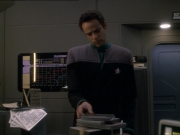 extant_StarTrek_DS9_7x23-ExtremeMeasures_3240.jpg