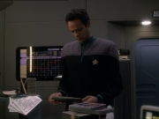extant_StarTrek_DS9_7x23-ExtremeMeasures_3241.jpg