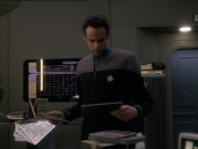 extant_StarTrek_DS9_7x23-ExtremeMeasures_3248.jpg