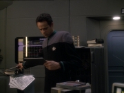extant_StarTrek_DS9_7x23-ExtremeMeasures_3249.jpg
