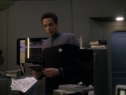 extant_StarTrek_DS9_7x23-ExtremeMeasures_3265.jpg