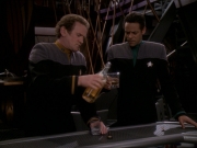 Filename=extant_StarTrek_DS9_7x23-ExtremeMeasures_3630.jpg
Filesize=151KiB
Dimensions=1200x900
Date added=Jan 22, 2020 extant_StarTrek_DS9_7x23-ExtremeMeasures_3630.jpg