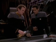 Filename=extant_StarTrek_DS9_7x23-ExtremeMeasures_3634.jpg
Filesize=149KiB
Dimensions=1200x900
Date added=Jan 22, 2020 extant_StarTrek_DS9_7x23-ExtremeMeasures_3634.jpg