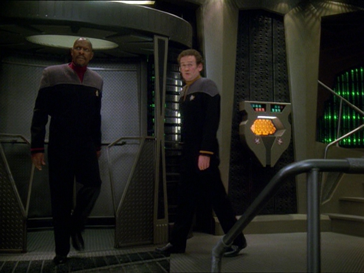 extant_StarTrek_DS9_7x24-TheDogsOfWar_0011.jpg