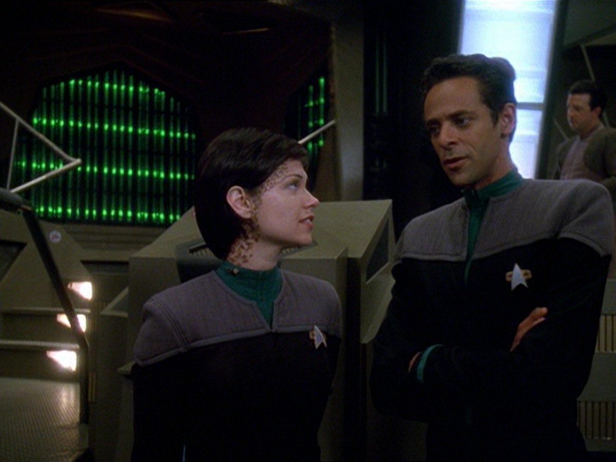 extant_StarTrek_DS9_7x24-TheDogsOfWar_0027.jpg