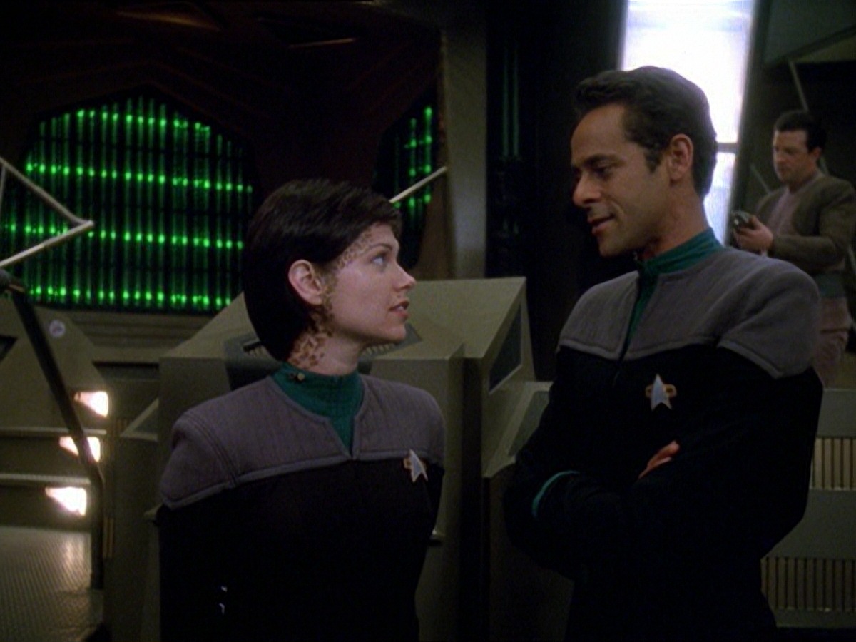 extant_StarTrek_DS9_7x24-TheDogsOfWar_0028.jpg