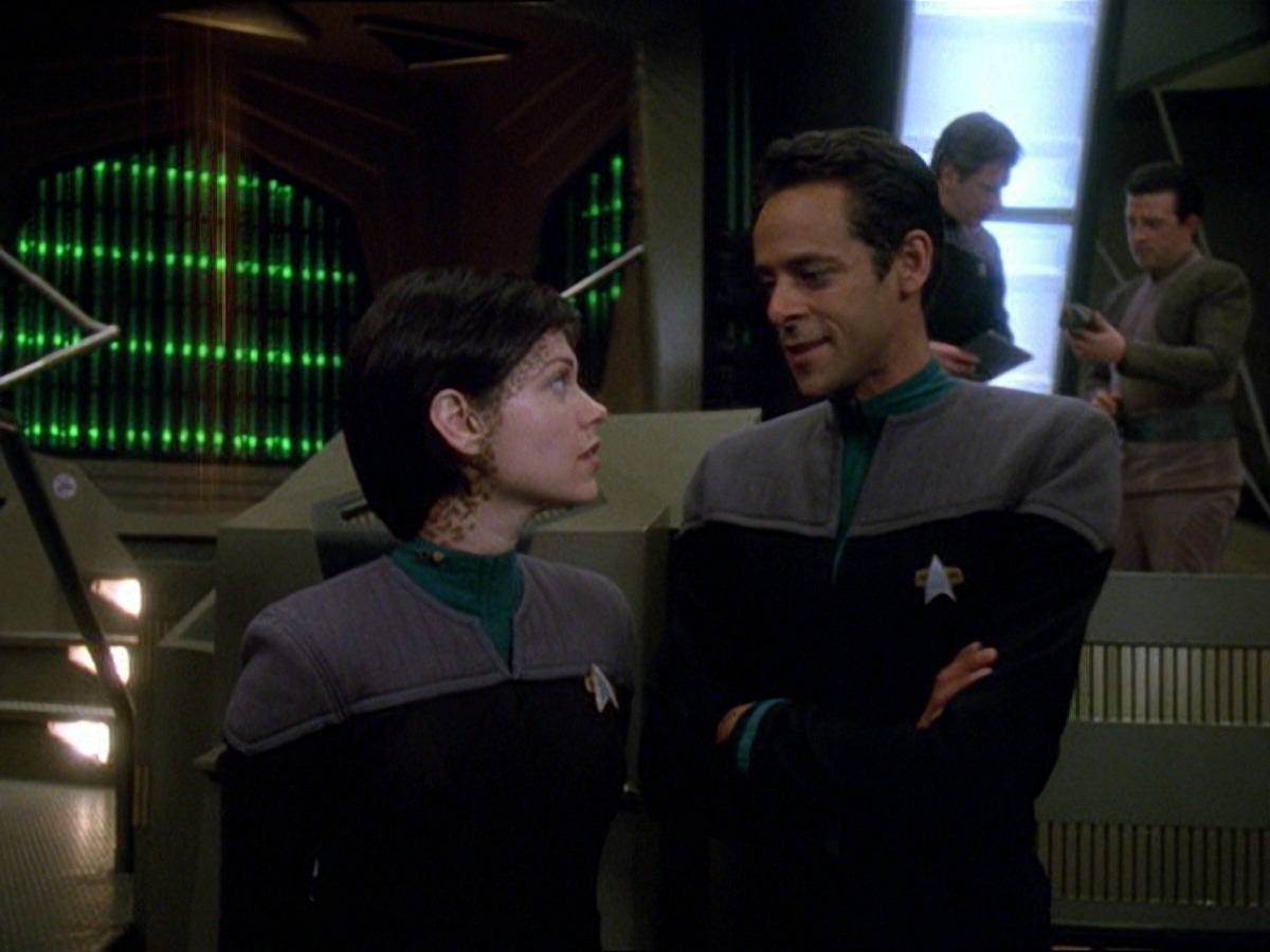 extant_StarTrek_DS9_7x24-TheDogsOfWar_0029.jpg