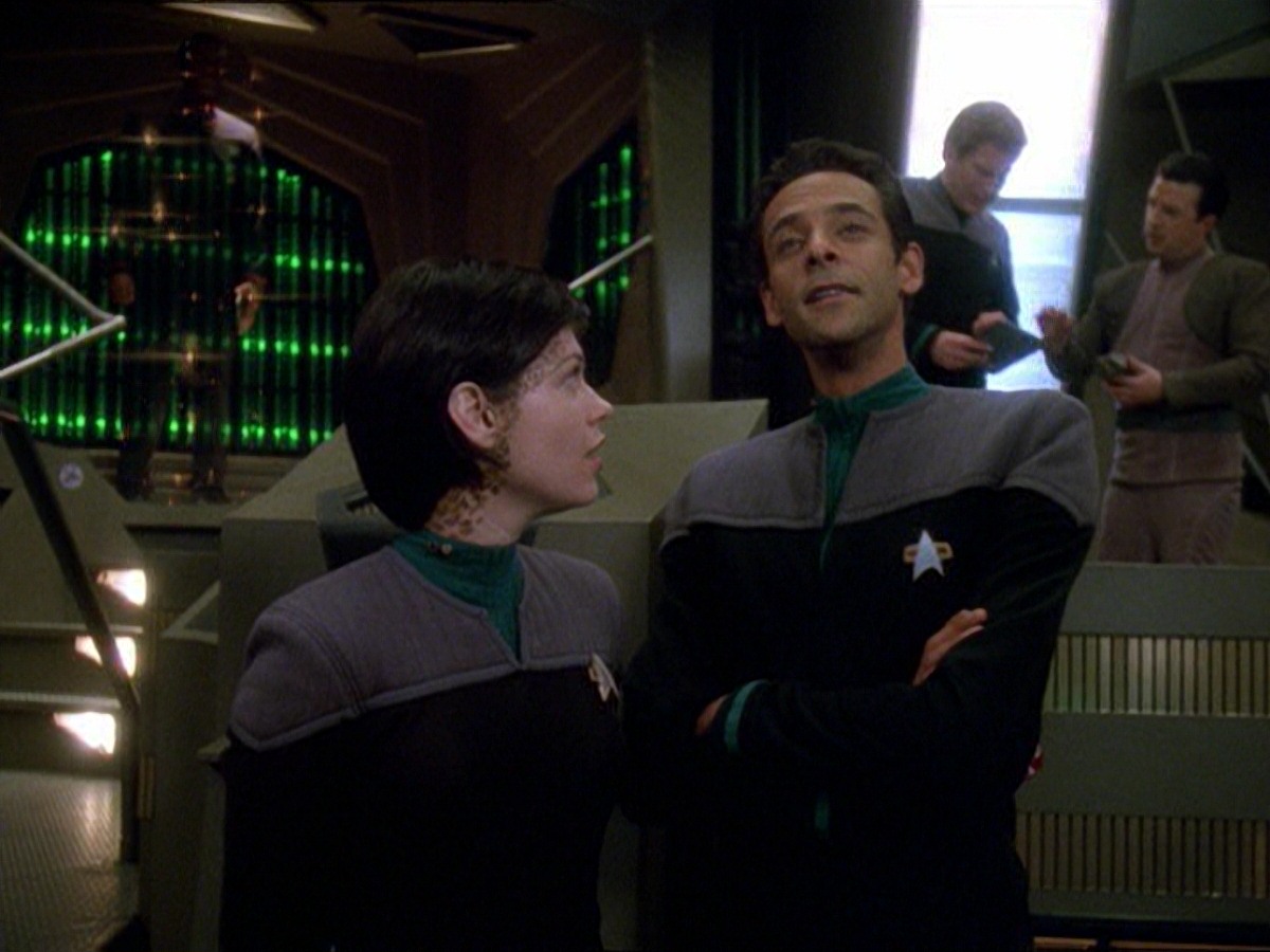 extant_StarTrek_DS9_7x24-TheDogsOfWar_0032.jpg