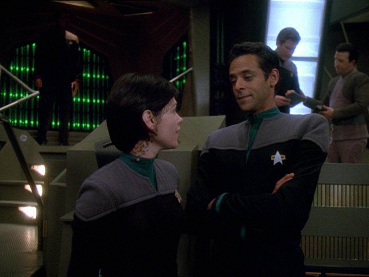 extant_StarTrek_DS9_7x24-TheDogsOfWar_0033.jpg