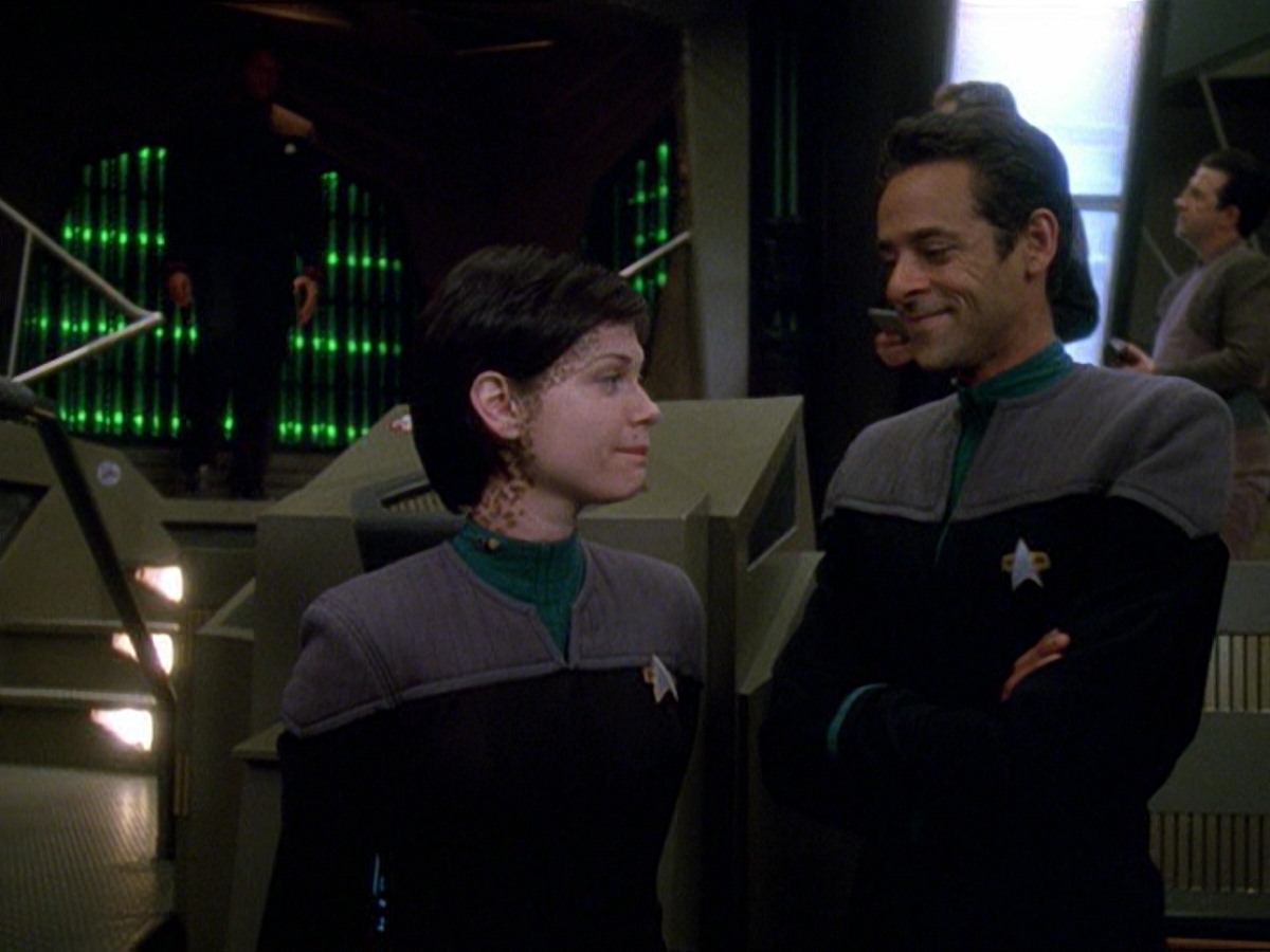 extant_StarTrek_DS9_7x24-TheDogsOfWar_0035.jpg
