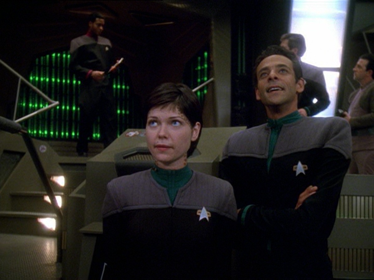 extant_StarTrek_DS9_7x24-TheDogsOfWar_0038.jpg