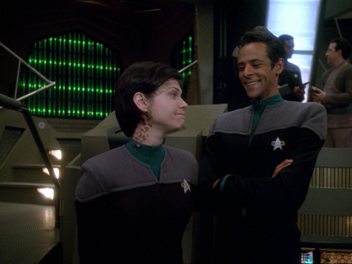 extant_StarTrek_DS9_7x24-TheDogsOfWar_0050.jpg