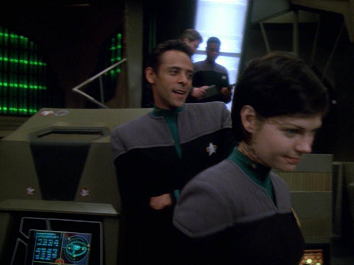 extant_StarTrek_DS9_7x24-TheDogsOfWar_0052.jpg