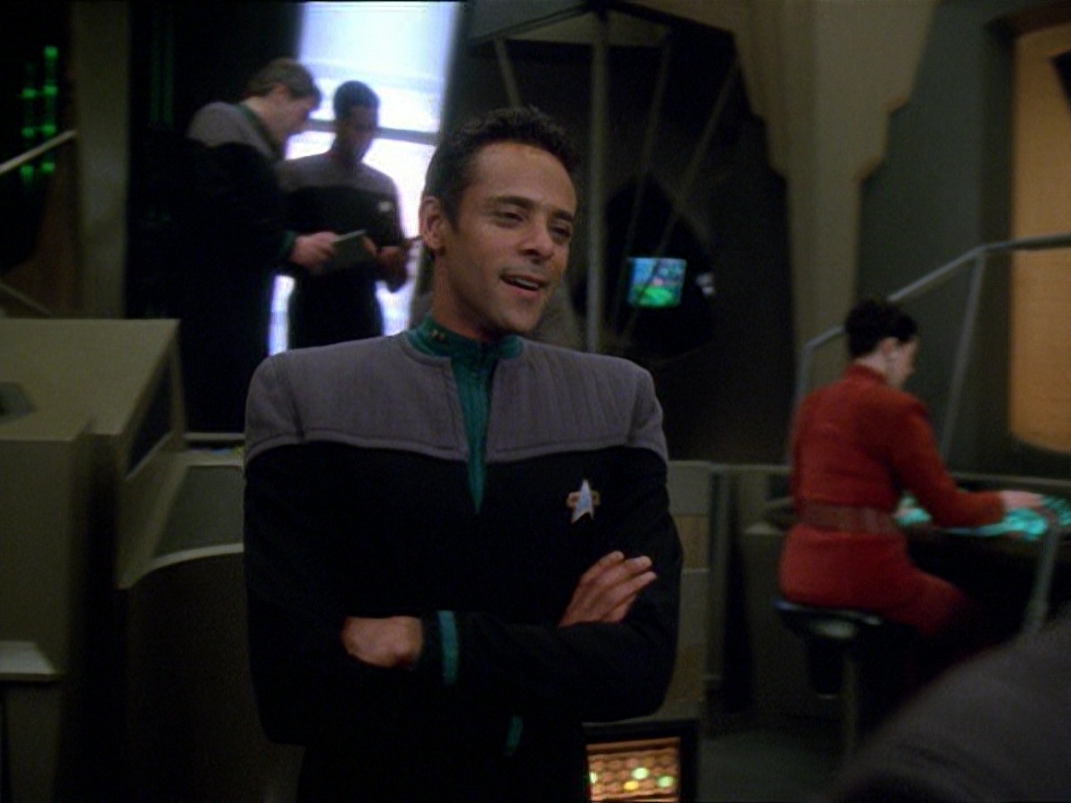 extant_StarTrek_DS9_7x24-TheDogsOfWar_0053.jpg