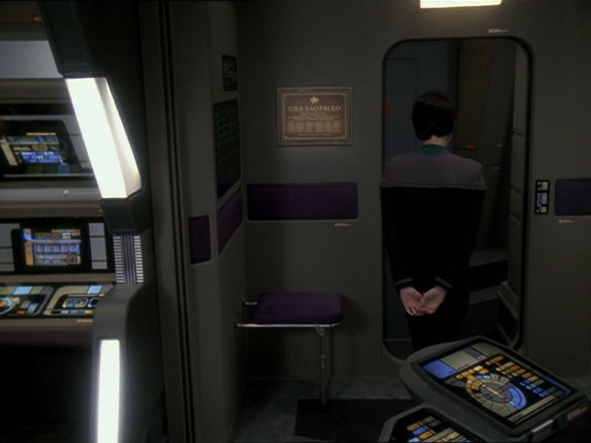 extant_StarTrek_DS9_7x24-TheDogsOfWar_0249.jpg