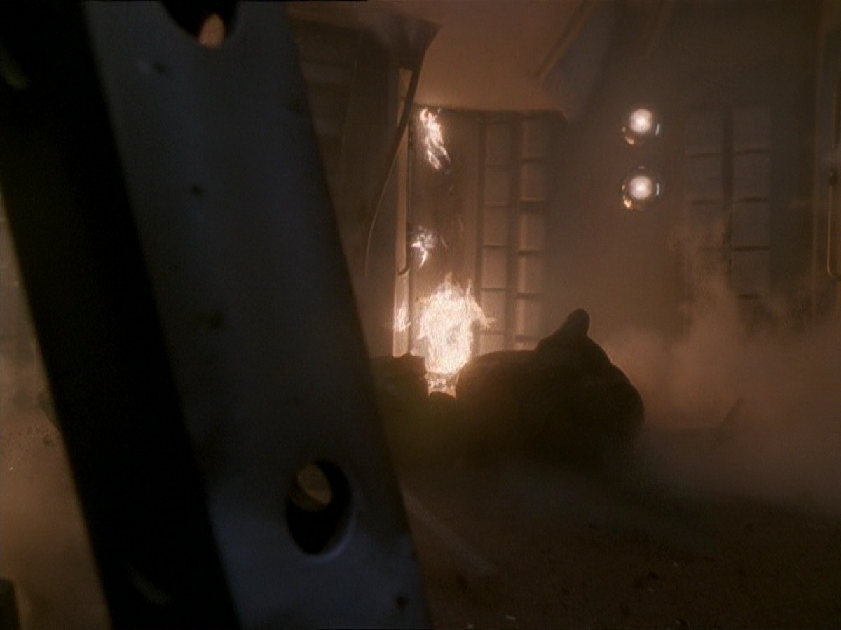 extant_StarTrek_DS9_7x24-TheDogsOfWar_0395.jpg