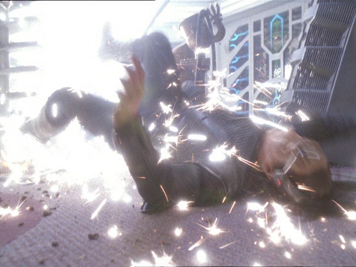 extant_StarTrek_DS9_7x24-TheDogsOfWar_0404.jpg