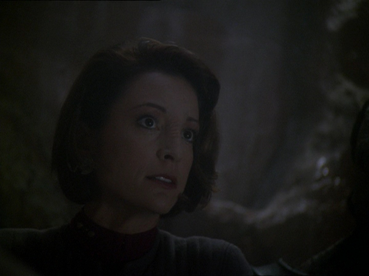 extant_StarTrek_DS9_7x24-TheDogsOfWar_0418.jpg