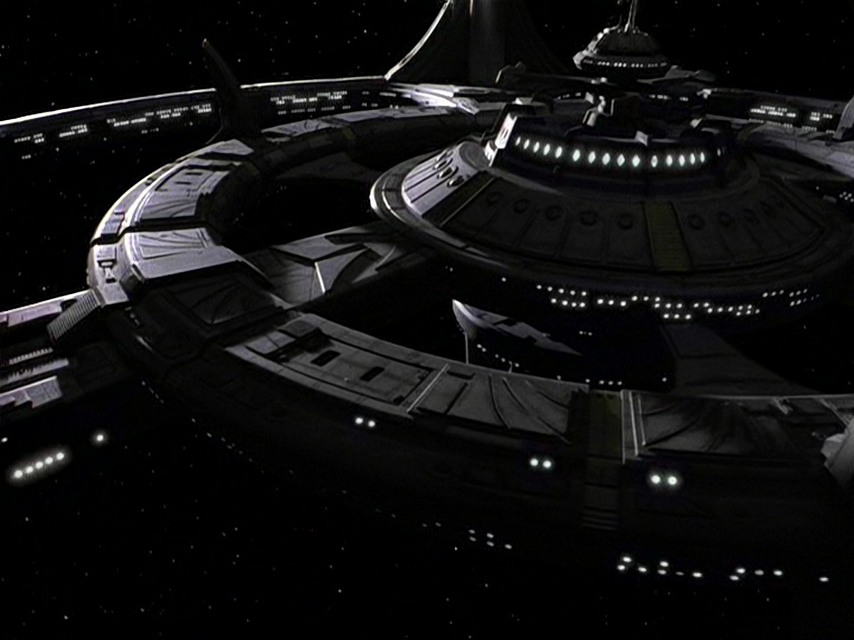 extant_StarTrek_DS9_7x24-TheDogsOfWar_2827.jpg
