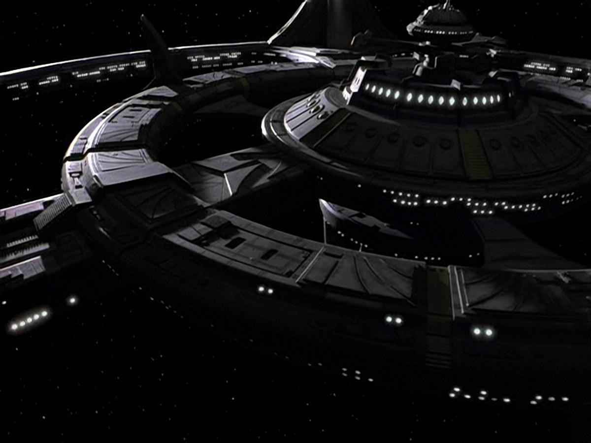 extant_StarTrek_DS9_7x24-TheDogsOfWar_2828.jpg