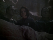 Filename=extant_StarTrek_DS9_7x24-TheDogsOfWar_0385.jpg
Filesize=123KiB
Dimensions=1200x900
Date added=Jan 22, 2020 extant_StarTrek_DS9_7x24-TheDogsOfWar_0385.jpg
