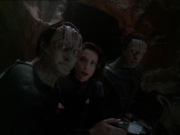 Filename=extant_StarTrek_DS9_7x24-TheDogsOfWar_0610.jpg
Filesize=147KiB
Dimensions=1200x900
Date added=Jan 22, 2020 extant_StarTrek_DS9_7x24-TheDogsOfWar_0610.jpg
