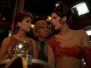 Filename=extant_StarTrek_DS9_7x24-TheDogsOfWar_1020.jpg
Filesize=167KiB
Dimensions=1200x900
Date added=Jan 22, 2020 extant_StarTrek_DS9_7x24-TheDogsOfWar_1020.jpg