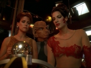 Filename=extant_StarTrek_DS9_7x24-TheDogsOfWar_1022.jpg
Filesize=167KiB
Dimensions=1200x900
Date added=Jan 22, 2020 extant_StarTrek_DS9_7x24-TheDogsOfWar_1022.jpg