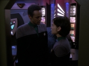 extant_StarTrek_DS9_7x24-TheDogsOfWar_1294.jpg