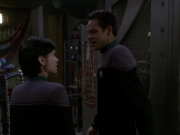 extant_StarTrek_DS9_7x24-TheDogsOfWar_1316.jpg