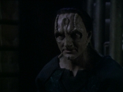 extant_StarTrek_DS9_7x24-TheDogsOfWar_2050.jpg