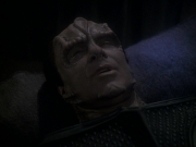 extant_StarTrek_DS9_7x24-TheDogsOfWar_2059.jpg