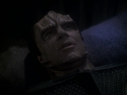extant_StarTrek_DS9_7x24-TheDogsOfWar_2066.jpg