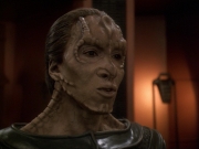 extant_StarTrek_DS9_7x24-TheDogsOfWar_2182.jpg
